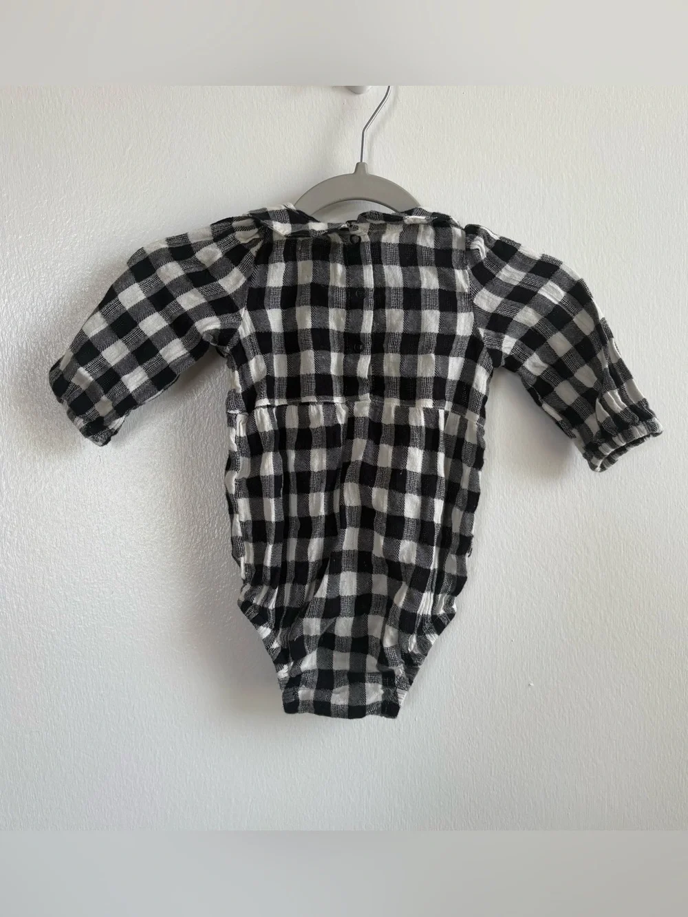 Cat & Jack Black White Check Woven Collared Snap Body Suit Long Sleeve 3-6M